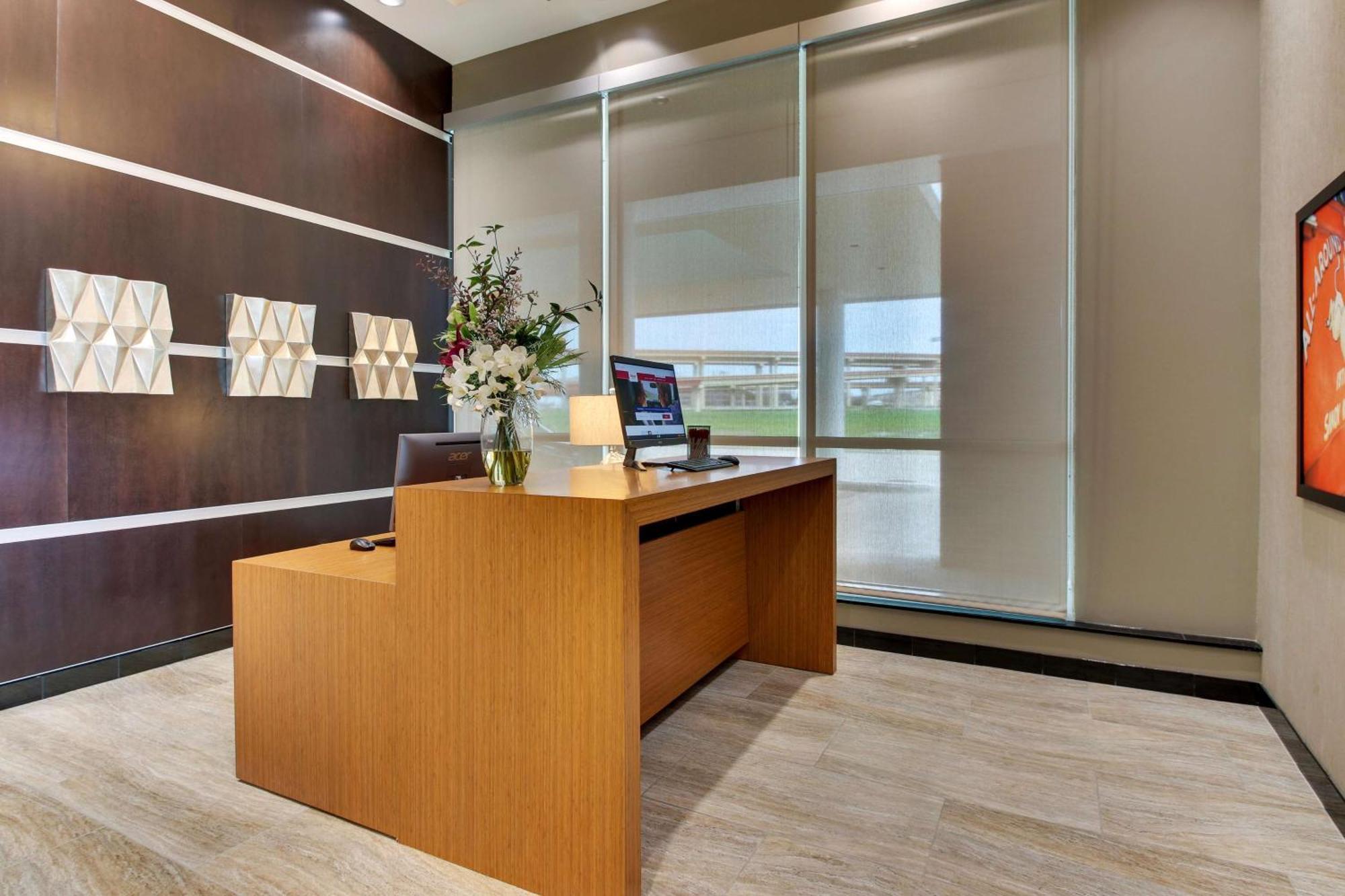 Drury Plaza Hotel Dallas Richardson Extérieur photo